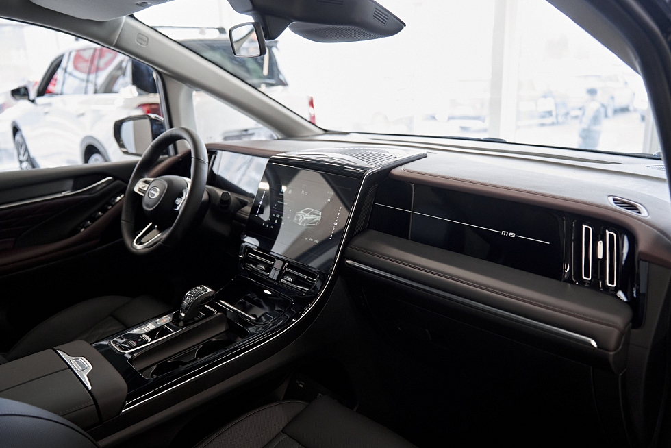 GAC M8 GX Premium, черный