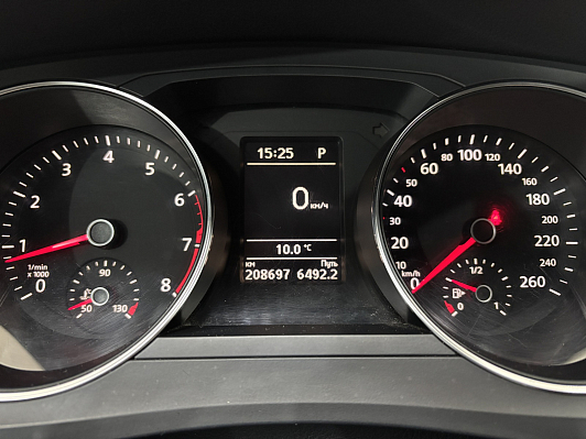 Volkswagen Jetta, 2015 года, пробег 208688 км
