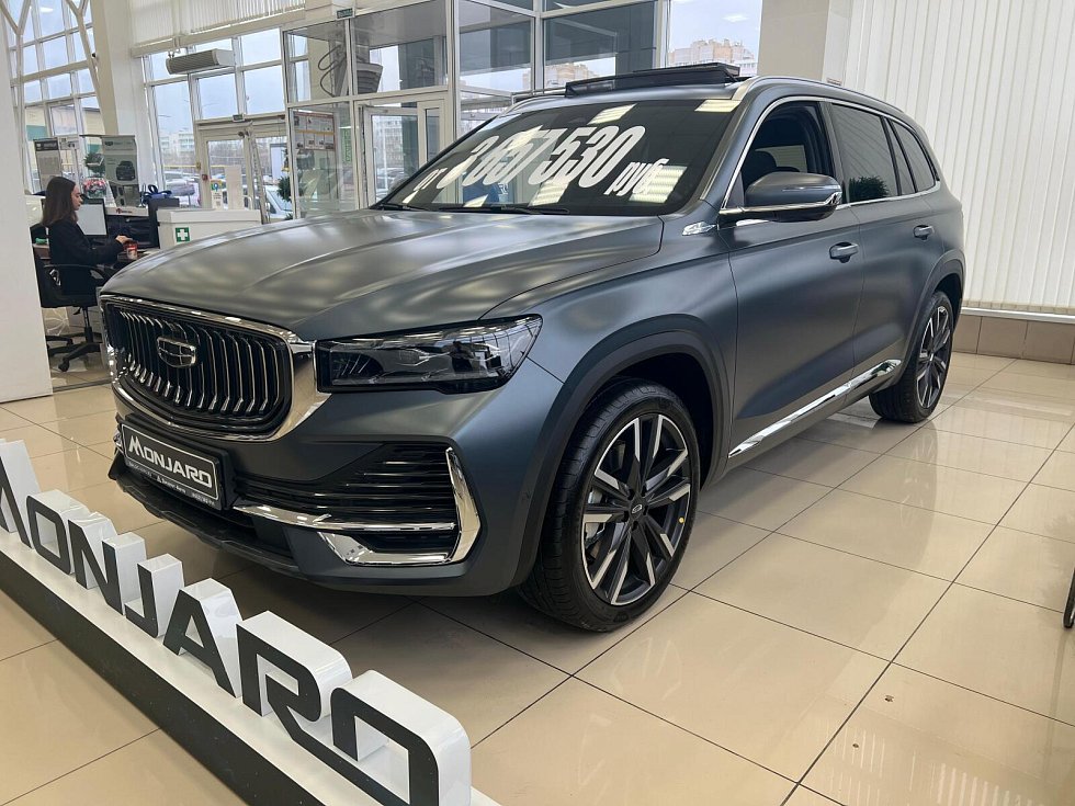 Geely Monjaro Флагман, черный