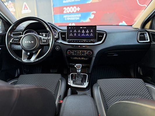 Kia Ceed Premium, 2022 года, пробег 57000 км