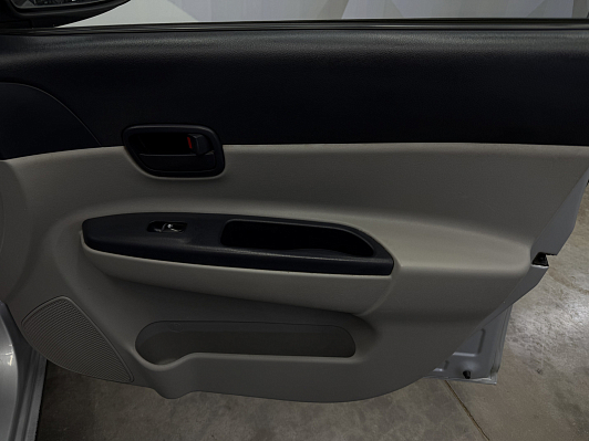 Hyundai Verna GL airbag-passenger BY001104E, 2007 года, пробег 258687 км