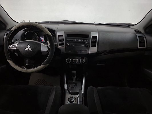 Mitsubishi Outlander Intense, 2010 года, пробег 346656 км