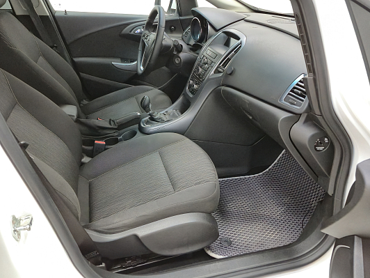 Opel Astra Cosmo, 2013 года, пробег 202876 км