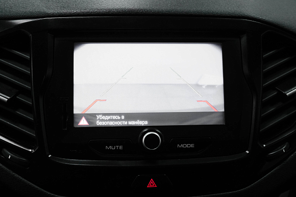 Lada (ВАЗ) Vesta Luxe Multimedia (2019-2021), 2018 года, пробег 144454 км