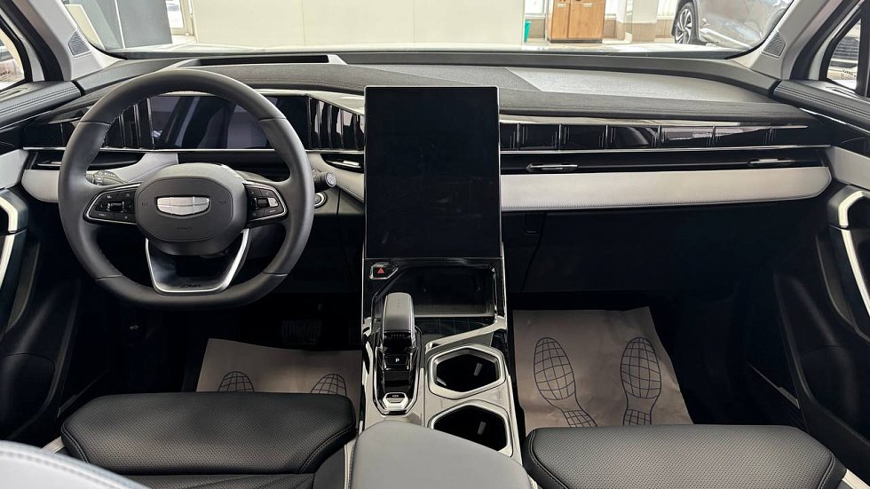Geely Atlas Флагман, белый
