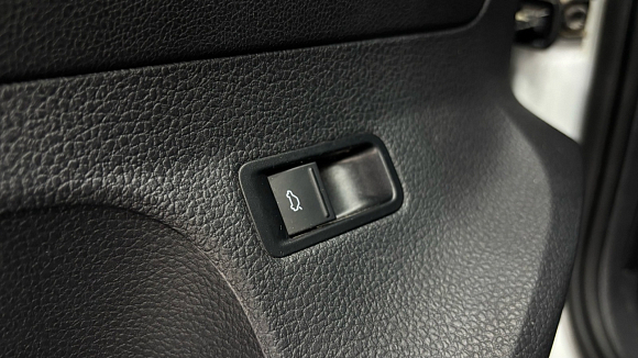 Volkswagen Polo SELECT, 2020 года, пробег 71000 км