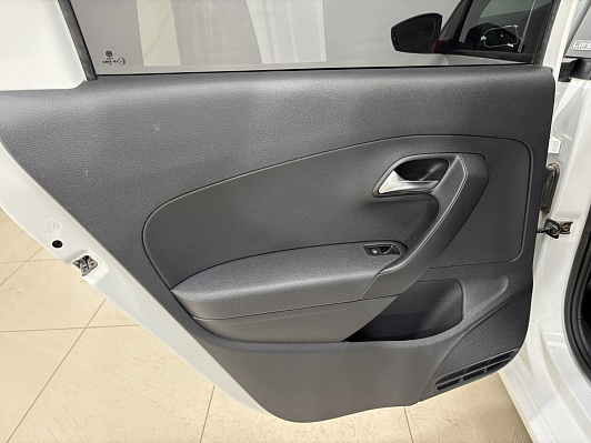 Volkswagen Polo Life, 2017 года, пробег 143025 км