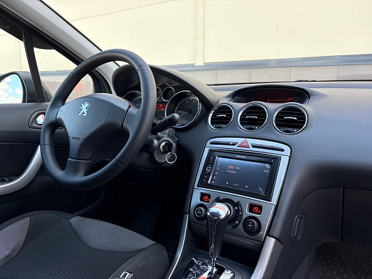 Peugeot 308 Premium, 2010 года, пробег 152170 км
