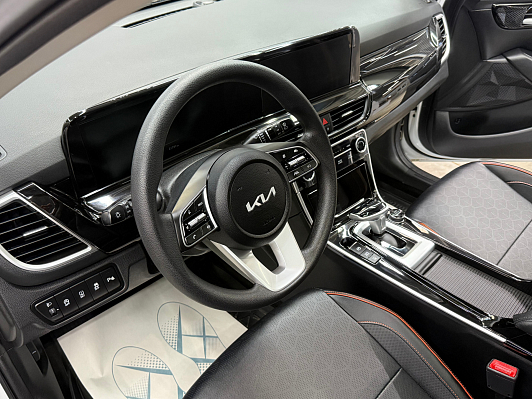 Kia Seltos Deluxe Edition, 2024 года, пробег 21600 км