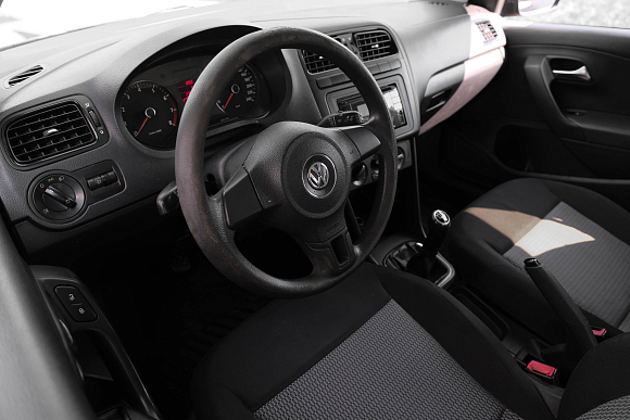 Volkswagen Polo Trendline, 2012 года, пробег 230000 км