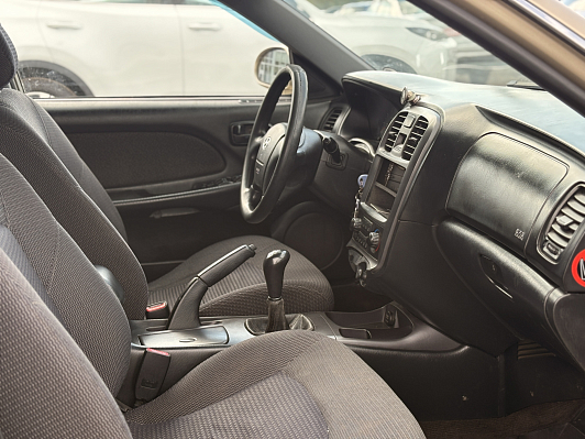 Hyundai Sonata, 2005 года, пробег 279136 км