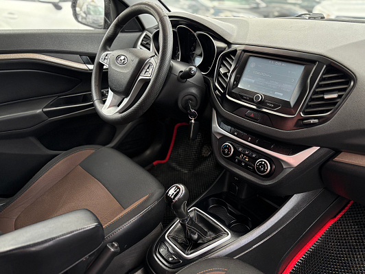 Lada (ВАЗ) Vesta Luxe Multimedia (2019-2021), 2017 года, пробег 206943 км