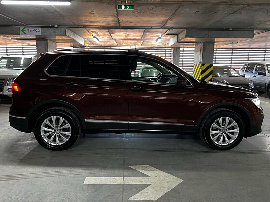 Volkswagen Tiguan Respect, 2021 года, пробег 109000 км