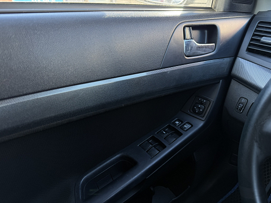 Mitsubishi Lancer, 2007 года, пробег 275183 км