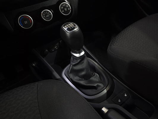 Kia Rio Luxe, 2016 года, пробег 132570 км