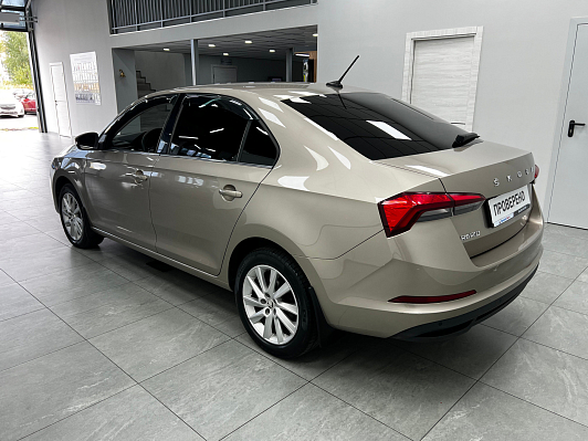 Skoda Rapid Style, 2021 года, пробег 107800 км