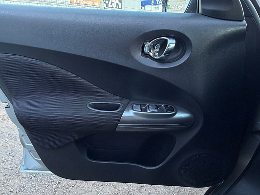 Nissan Juke SE+, 2011 года, пробег 238300 км