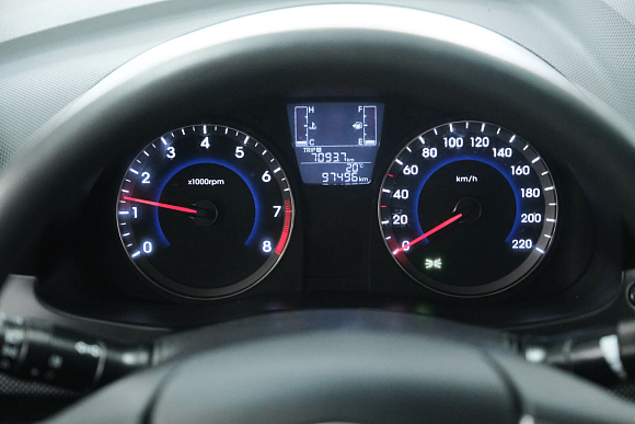 Hyundai Solaris Active, 2015 года, пробег 98000 км