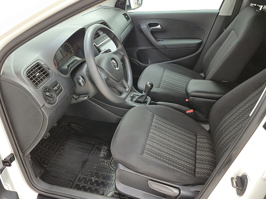 Volkswagen Polo, 2015 года, пробег 118352 км