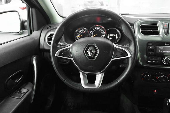 Renault Logan Stepway Life City, 2019 года, пробег 150000 км