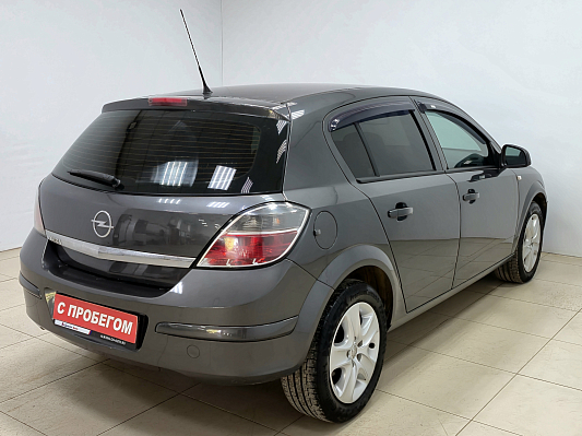 Opel Astra, 2011 года, пробег 191809 км