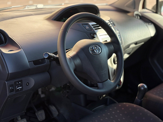 Toyota Yaris, 2007 года, пробег 157869 км