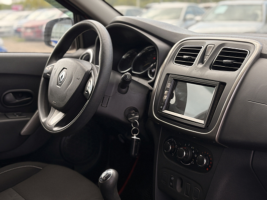 Renault Sandero Confort, 2017 года, пробег 82100 км