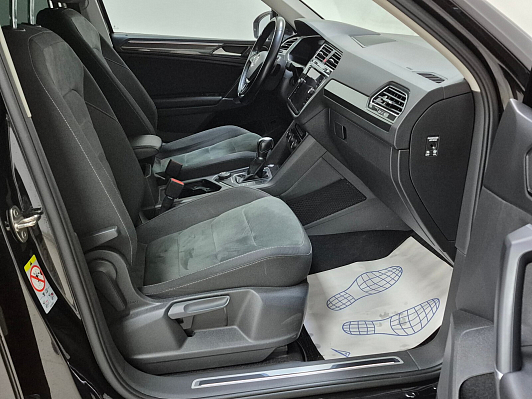 Volkswagen Tiguan Highline, 2018 года, пробег 124500 км