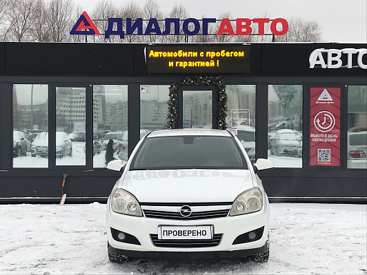 Opel Astra, 2011 года, пробег 231000 км