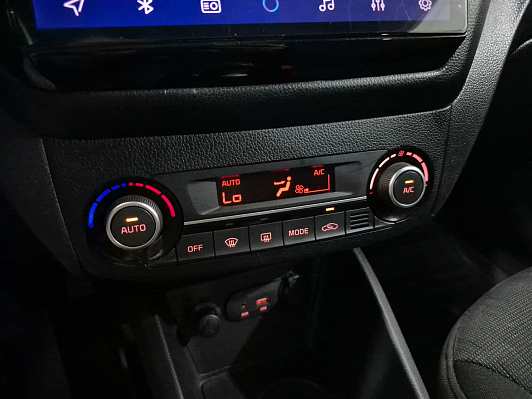 Kia Rio Prestige, 2015 года, пробег 164455 км