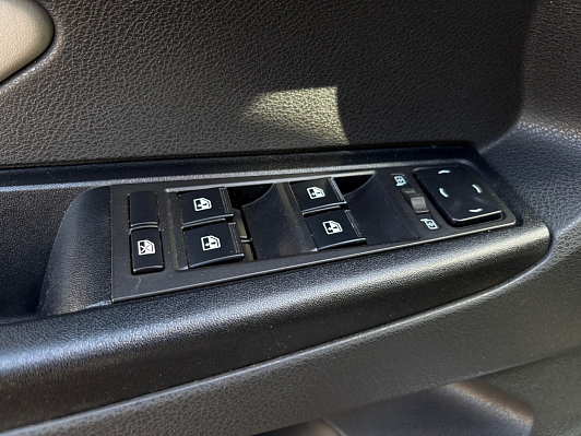 Lada (ВАЗ) Vesta Luxe Multimedia (2019-2021), 2018 года, пробег 152411 км