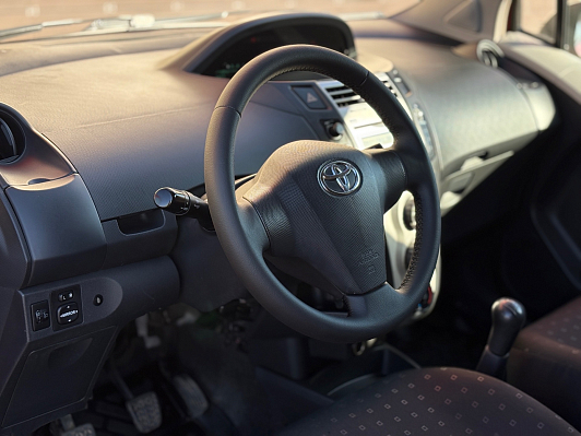 Toyota Yaris, 2007 года, пробег 157869 км