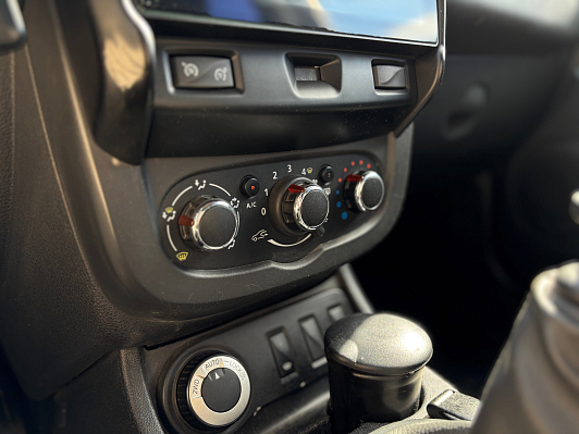 Renault Duster Dakar Edition, 2019 года, пробег 136319 км