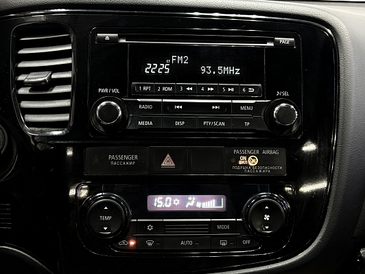 Mitsubishi Outlander Instyle, 2012 года, пробег 210070 км