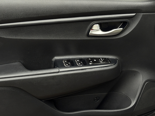 Kia Rio Comfort, 2018 года, пробег 97436 км