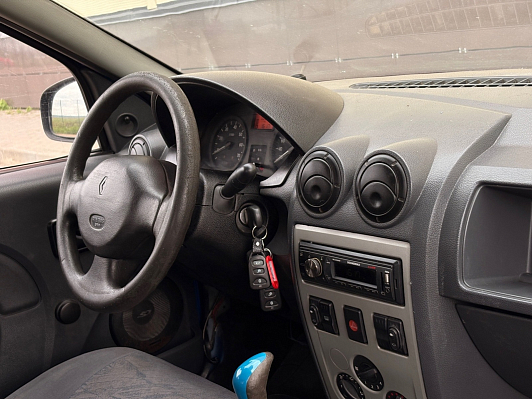 Renault Logan Authentique, 2005 года, пробег 305603 км