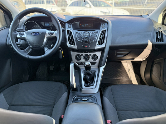 Ford Focus Trend, 2013 года, пробег 164110 км