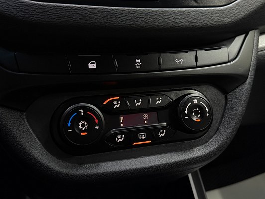 Lada (ВАЗ) Vesta Comfort Image (2017-2019), 2018 года, пробег 63244 км