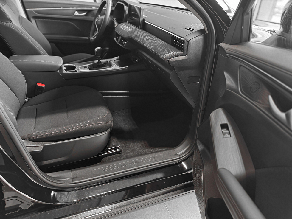 Haval Jolion Comfort, черный