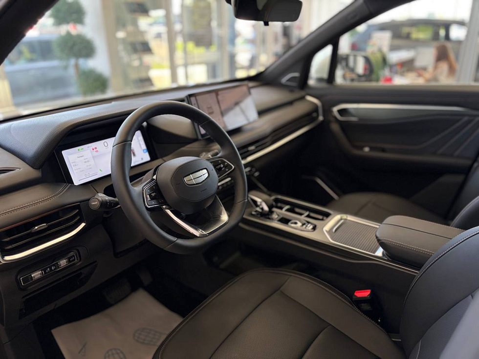 Geely Okavango Luxury, белый