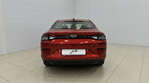 JAC J7 Luxury, красный