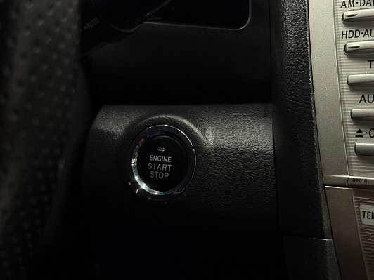 Toyota Camry, 2009 года, пробег 235000 км