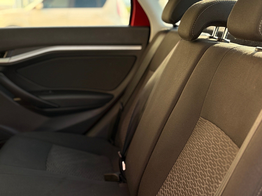 Lada (ВАЗ) Vesta Comfort Image (2018-2019), 2017 года, пробег 132961 км