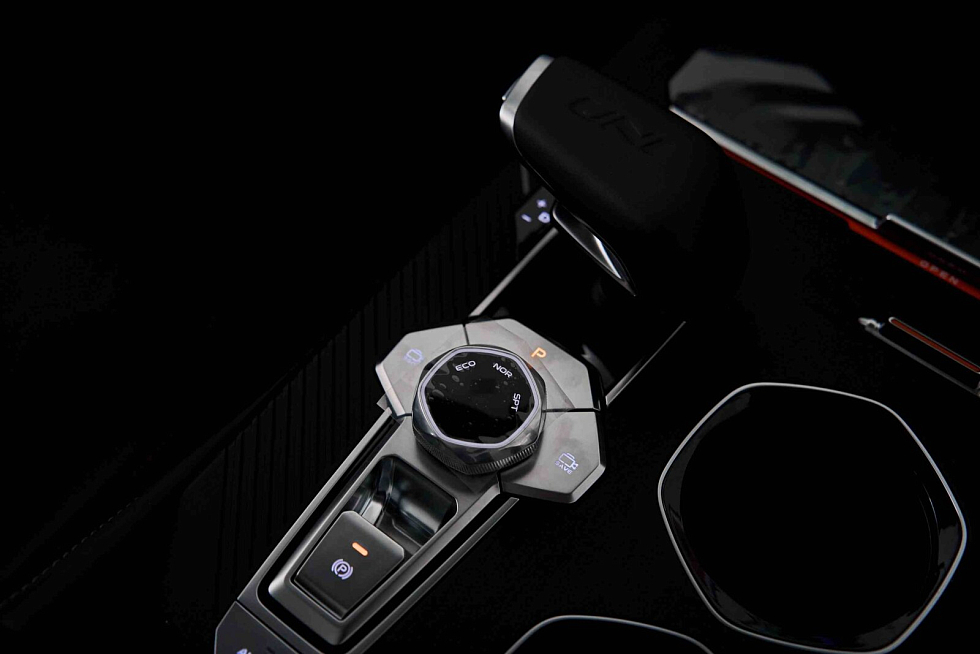 Changan UNI-K Техно, белый