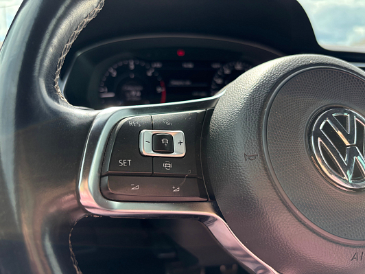 Volkswagen Passat, 2019 года, пробег 241690 км