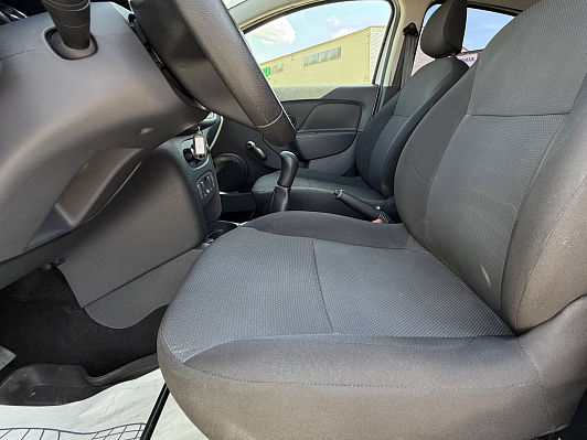 Renault Logan Access, 2021 года, пробег 38245 км