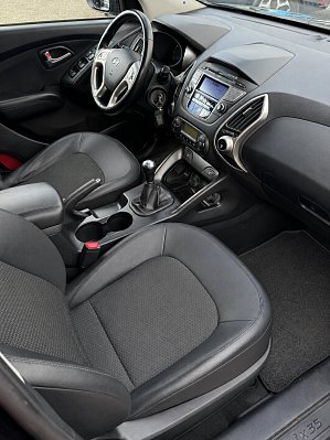 Hyundai ix35 Classic, 2011 года, пробег 159000 км