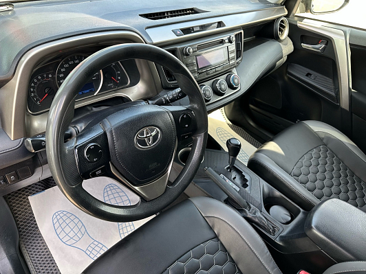 Toyota RAV4, 2014 года, пробег 194400 км