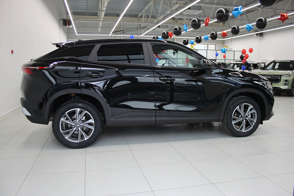 Omoda C5 Стиль, черный