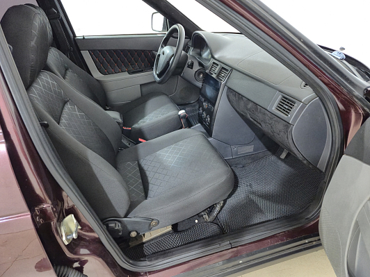 Lada (ВАЗ) Priora Люкс, 2011 года, пробег 206055 км